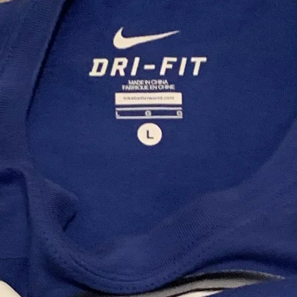 3/$25 Youth Large Nike Dry Fit - Picture 3 of 4